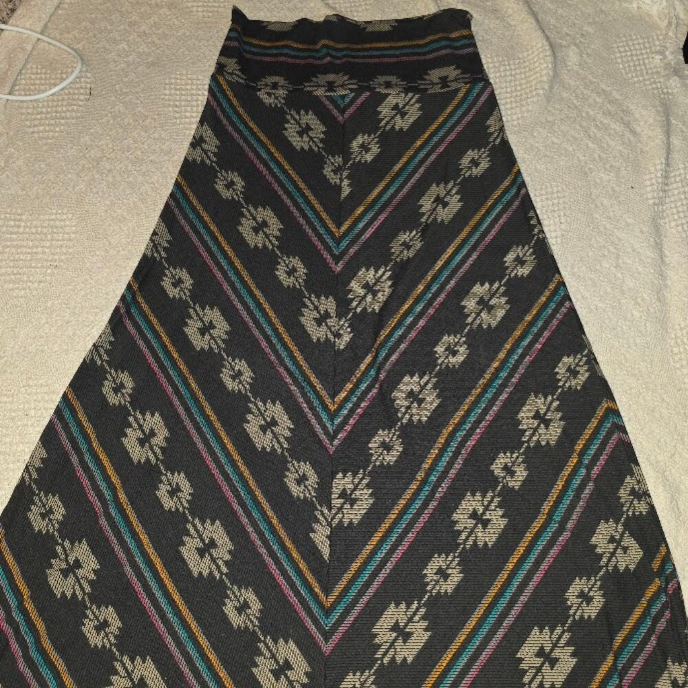 Mossimo Boho Knit Skirt – Size M